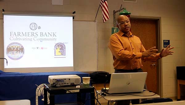 Damien Smith, director of marketing for Farmers Bank, stopped by Windsor High School this past Wednesday to talk about social media as a platform to boost your reach as a business and cultivate a community. Smith was asked to do a workshop on Social Media by the Isle of Wight Chamber of Commerce. -- CAIN MADDEN | TIDEWATER NEWS